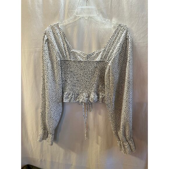 Dalmatian Dot Puff-Sleeve Crop Top (P2P 18”) – Size S/M - Picture 4 of 5